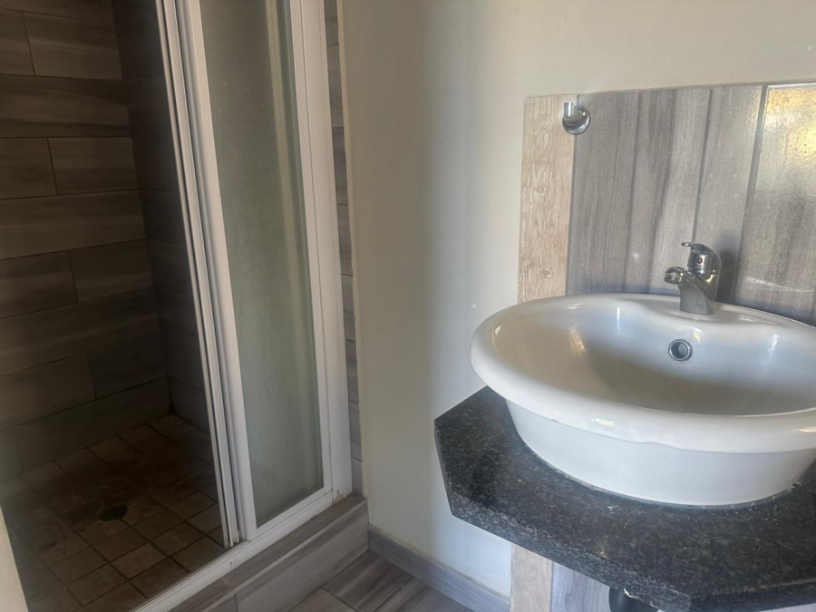 To Let 3 Bedroom Property for Rent in Waterval East North West